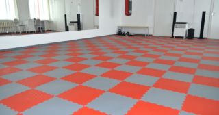 Резиновое покрытие для спортзала Кольчугино, цена от 889 руб.